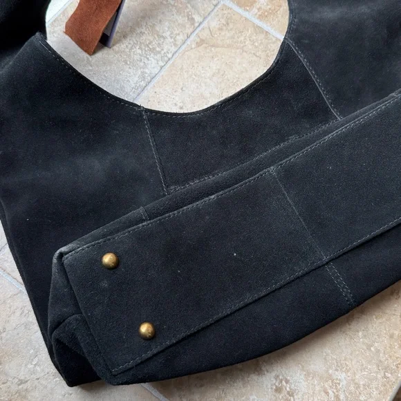 Marietta Knot Hobo 2.0 Bag American Leather Co. Black Suede Leather Corner Scuff - Picture 12 of 15
